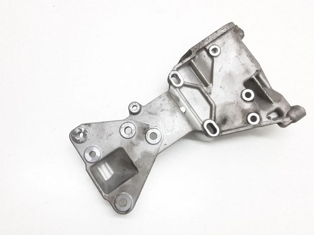 Engine mounting bracket 31316673