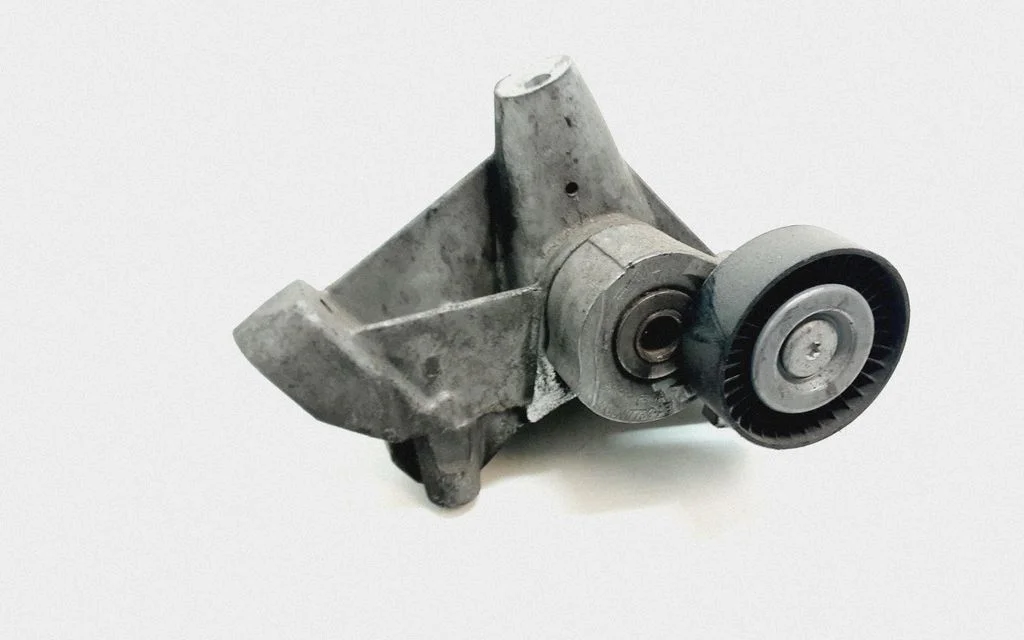 Mootori kinnituskronstein AG9N19D624BC