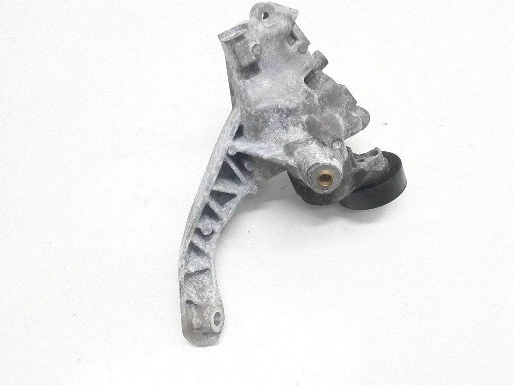 Engine mounting bracket – Volvo XC60 (2009-2013)