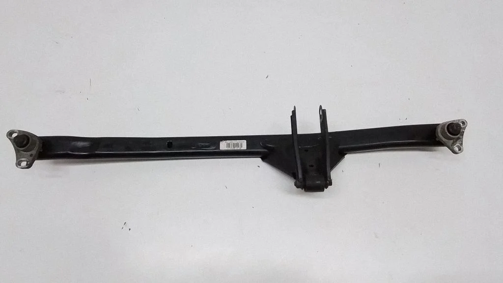 Engine mounting bracket 30671349