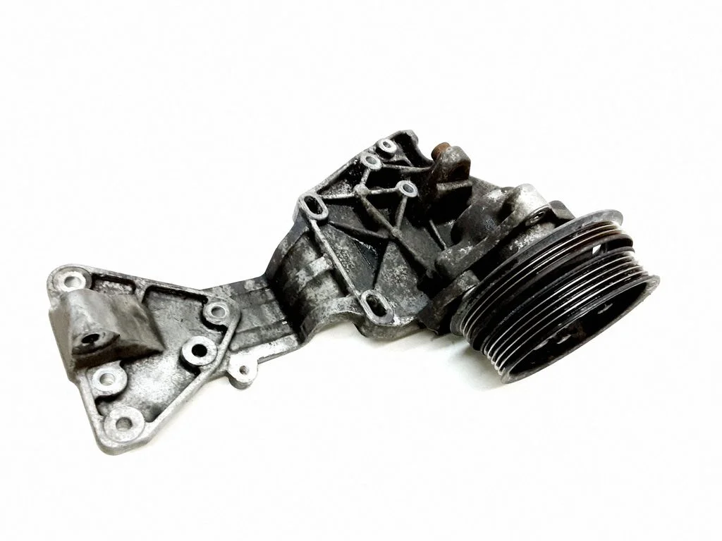 Engine mounting bracket 31316673