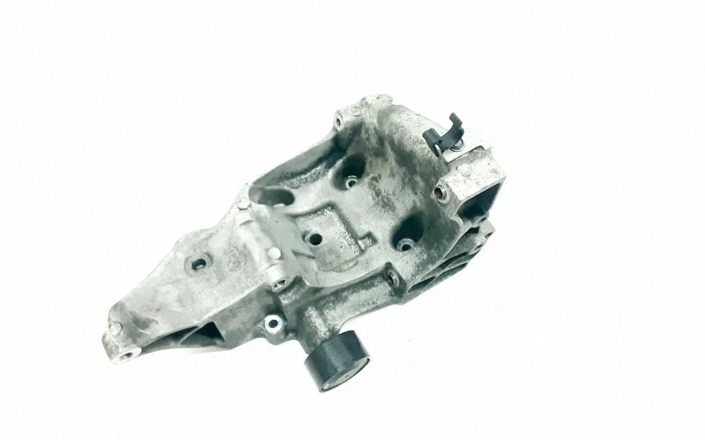 Engine mounting bracket – BMW 5 Series GT F07 (2010-2017)