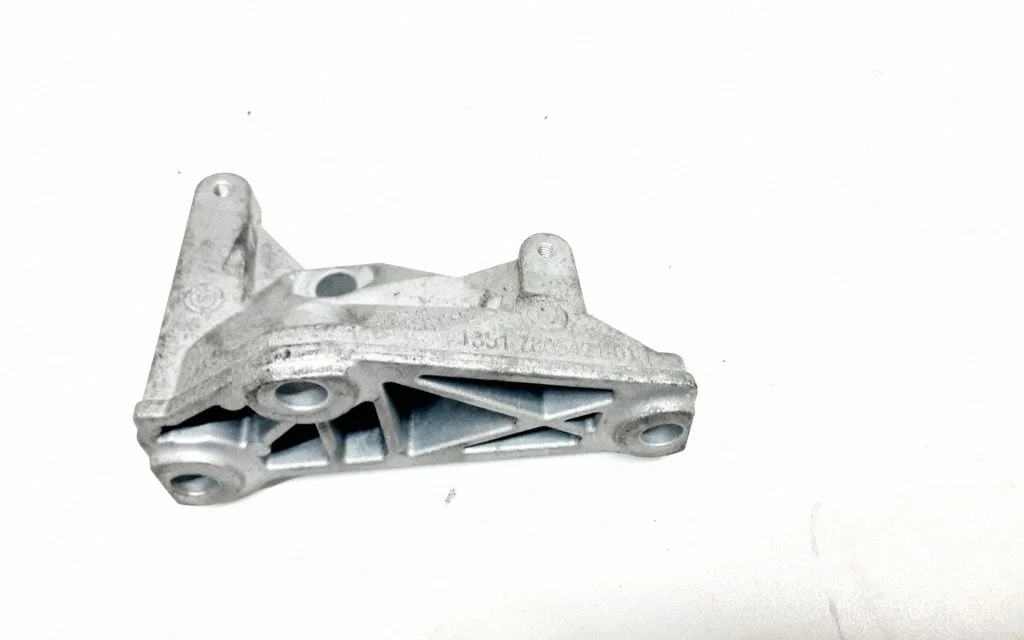 Engine mounting bracket – BMW 5 Series GT F07 (2010-2017)