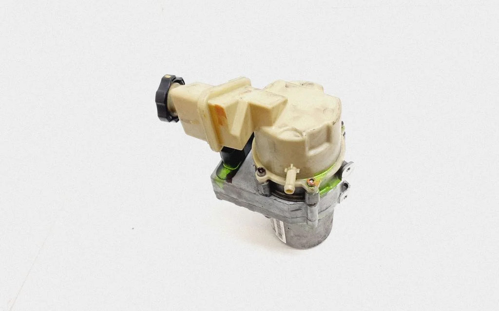 Power steering pump P68059643AL
