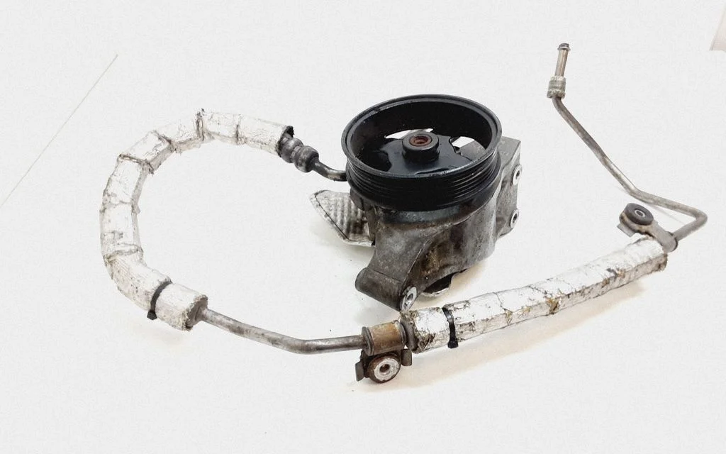Roolivõimendi pump – Chrysler Town & Country V (2008-2016)