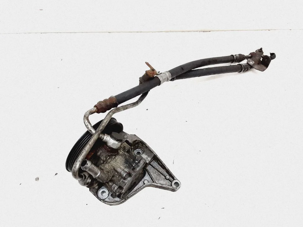 Roolivõimendi pump – BMW 5-seeria E60 E61 (2004-2010)