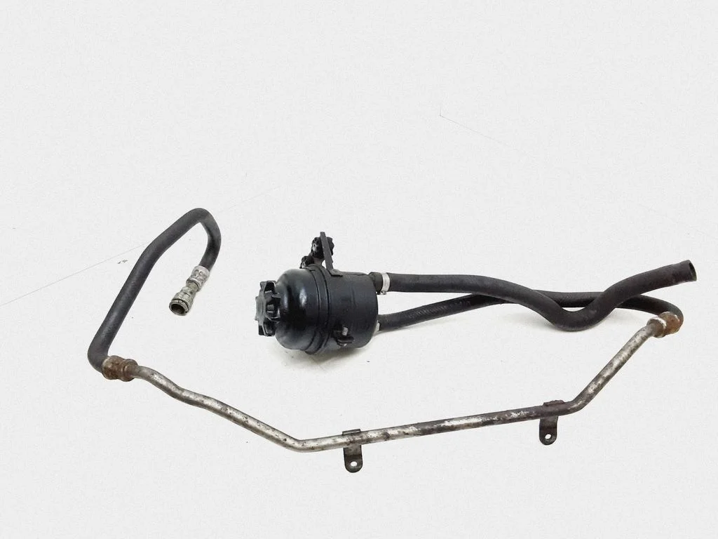 Roolivõimendi vedelikupaak – BMW 3-seeria E90 E91 (2005-2012)
