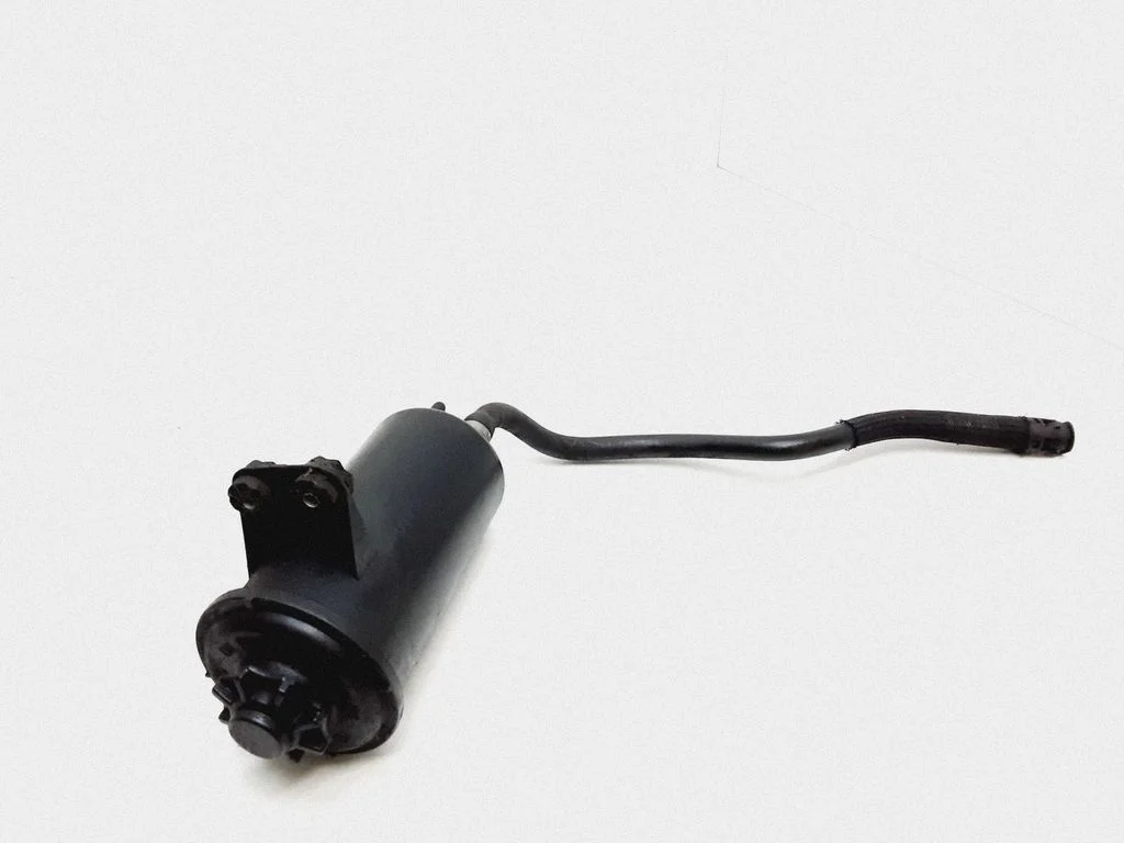 Roolivõimendi vedelikupaak – BMW 7-seeria E65 E66 (2001-2008)