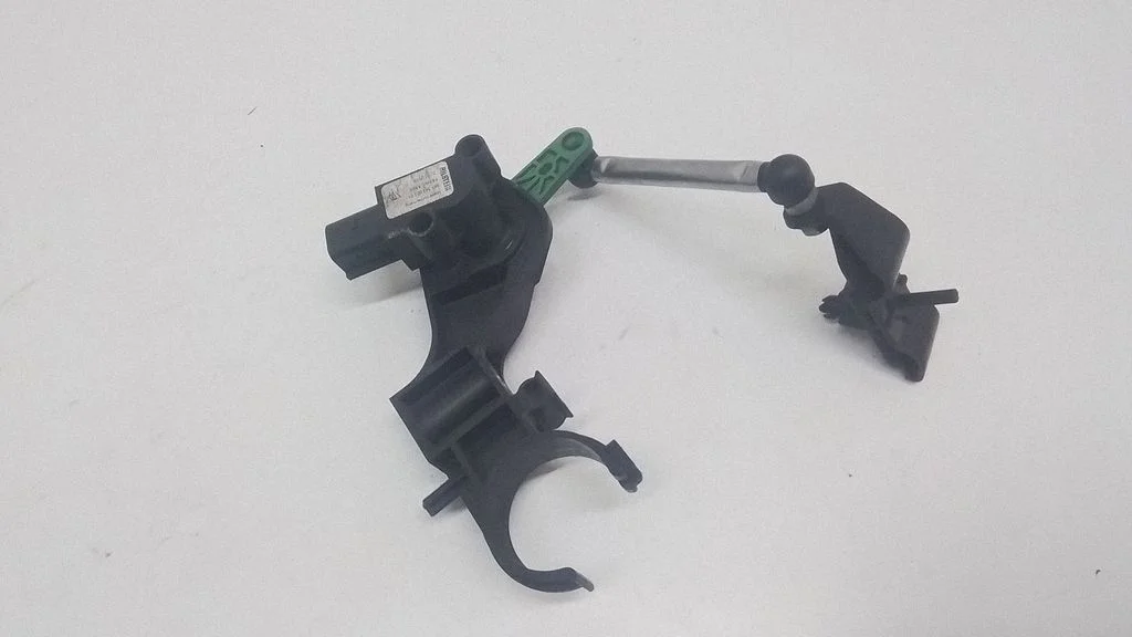 Headlight/headlamp level sensor – Porsche 911 991 (2011-2019)