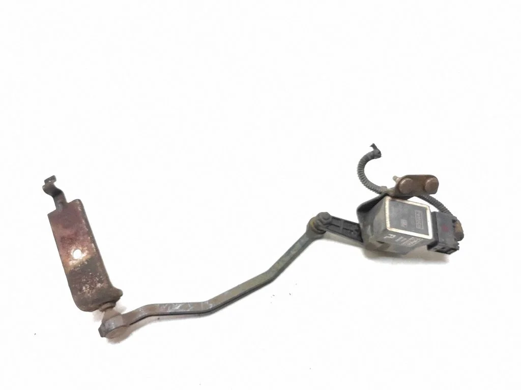 Headlight/headlamp level sensor – Volvo XC70 (2005-2007)