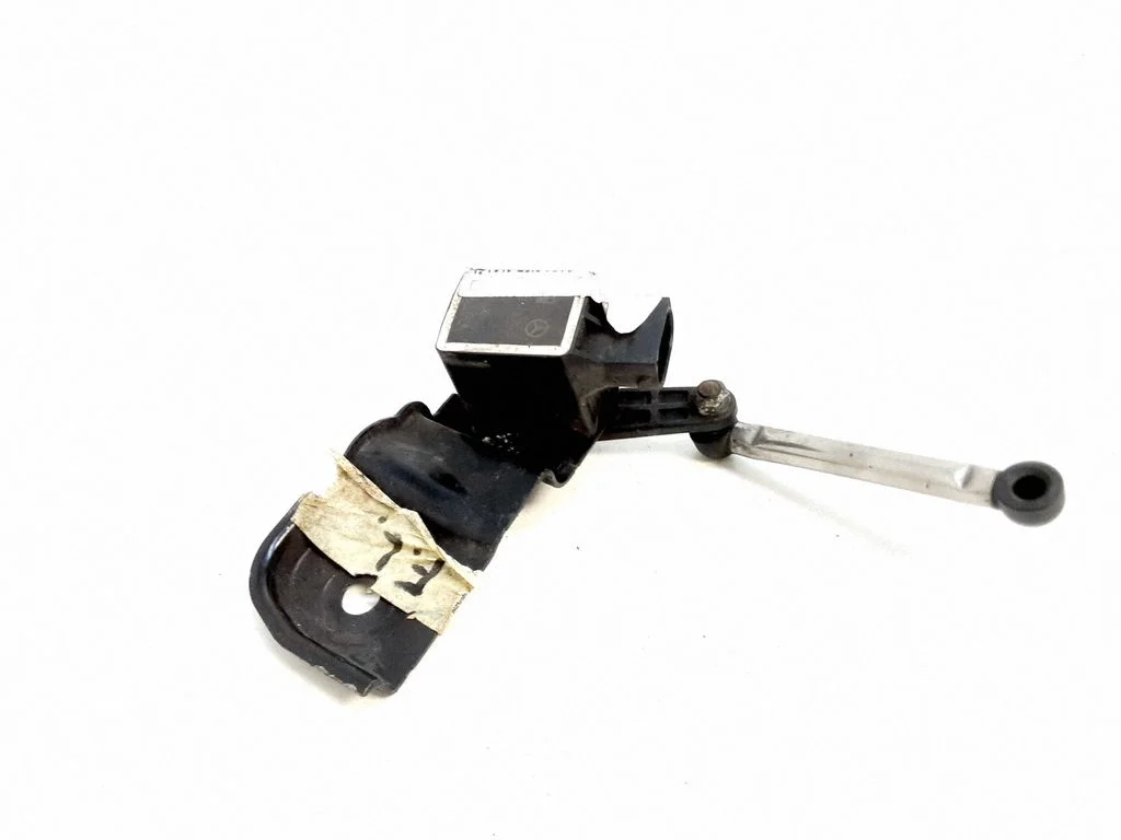 Headlight/headlamp level sensor – Mercedes-Benz E-Class W211 (2002-2009)