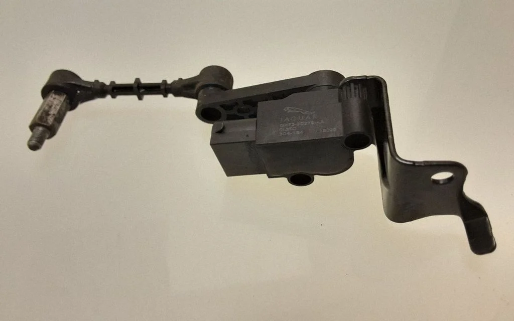 Headlight/headlamp level sensor – Land Rover Range Rover Evoque L551 (2018-)