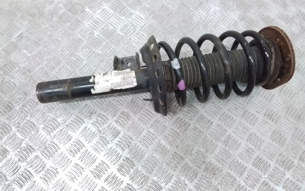 Front shock absorber/damper – Volvo XC60 (2009-2013)