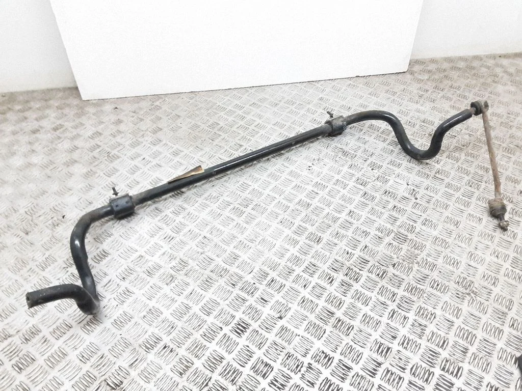 Front anti-roll bar/sway bar – Mercedes-Benz C-Class W205 (2014-2021)