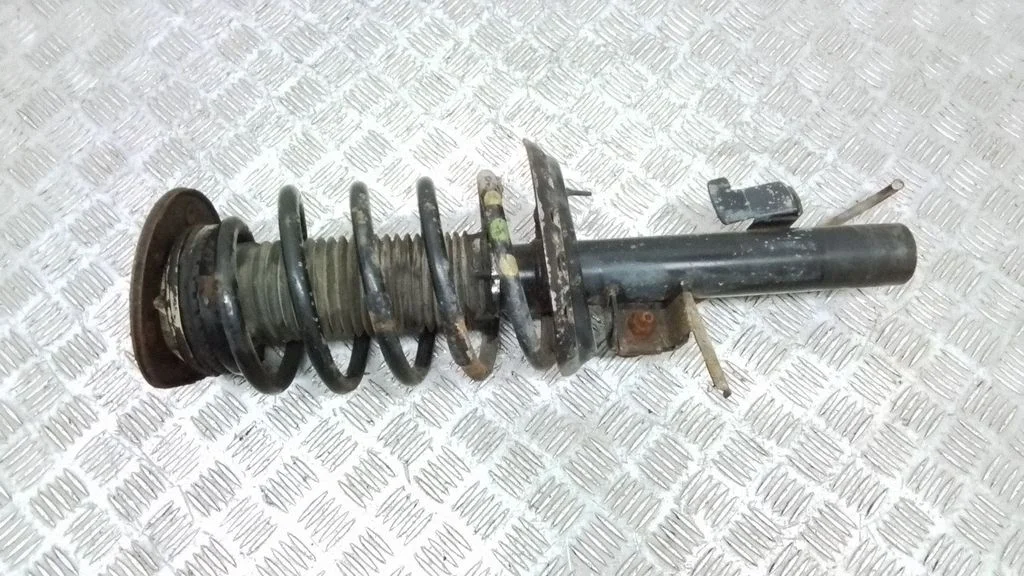 Eesmine amortisaator 31290310