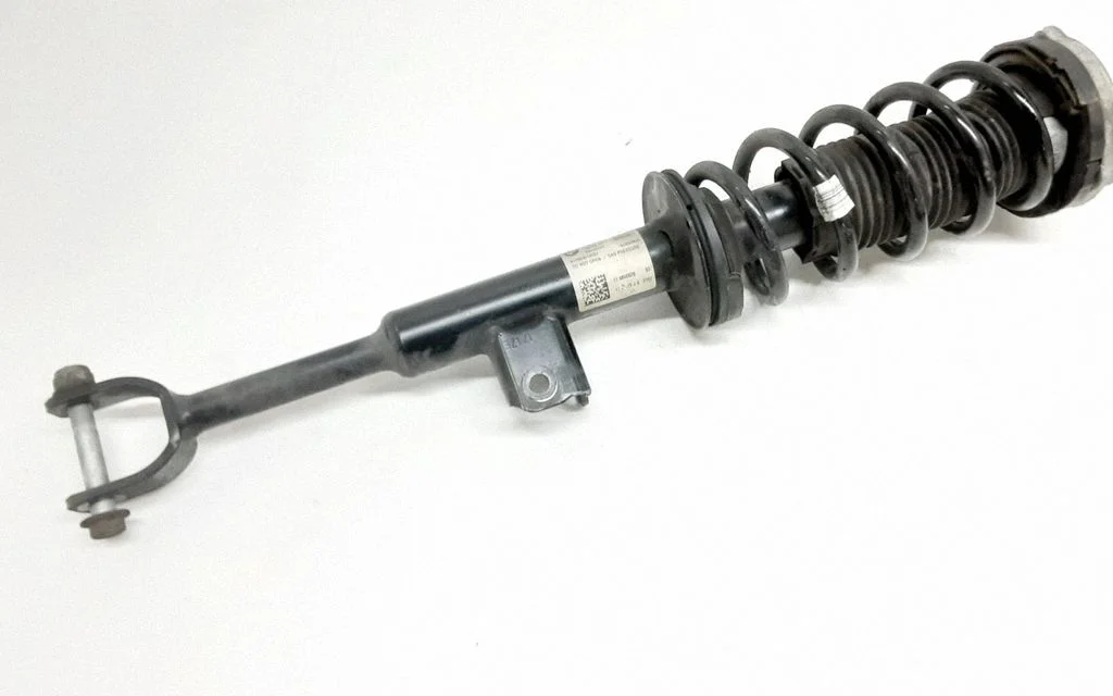 Front shock absorber/damper – BMW 5 Series G30 G31 G38 (2016-)