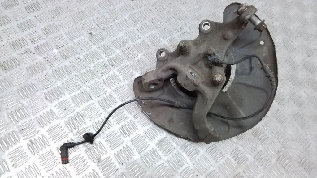 Front wheel hub – Mercedes-Benz E-Class W212 (2009-2016)