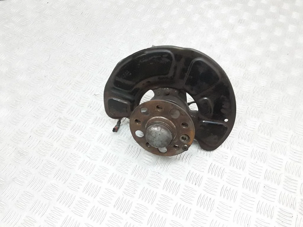 Front wheel hub – Mercedes-Benz E-Class W212 (2009-2016)