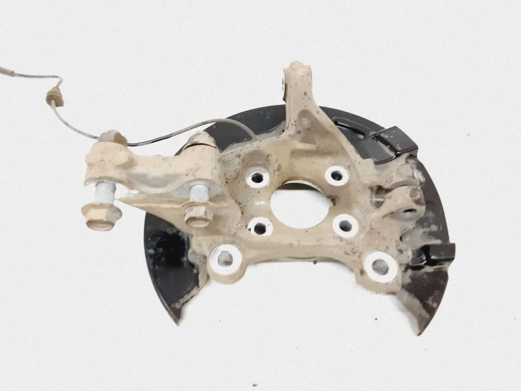 Front wheel hub DG9C3K170