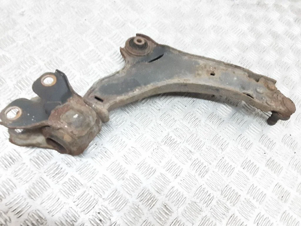 Front lower control arm/wishbone – front left