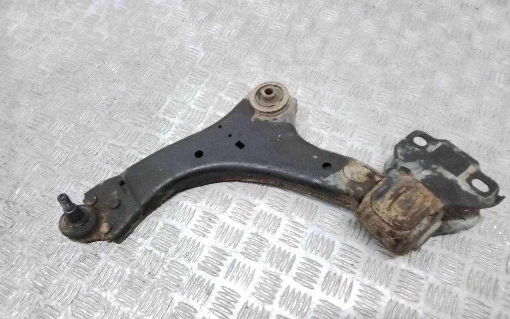 Front lower control arm/wishbone – front left