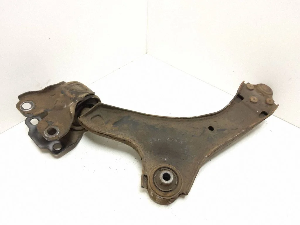 Front lower control arm/wishbone – Volvo V70 (2008-2013)