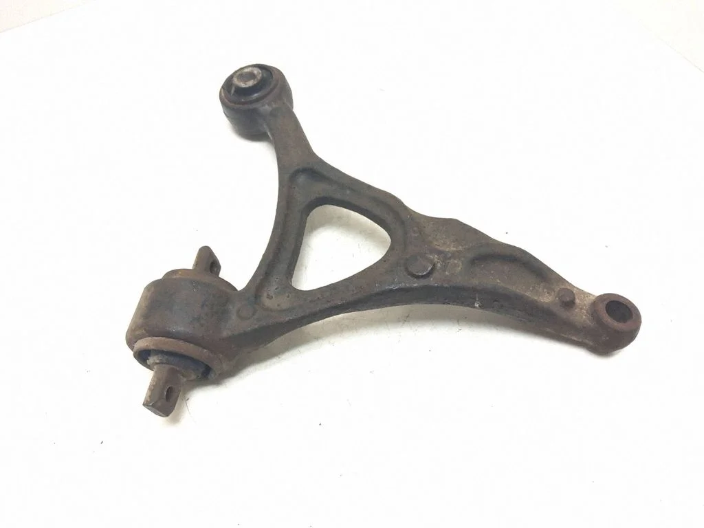 Front lower control arm/wishbone – left