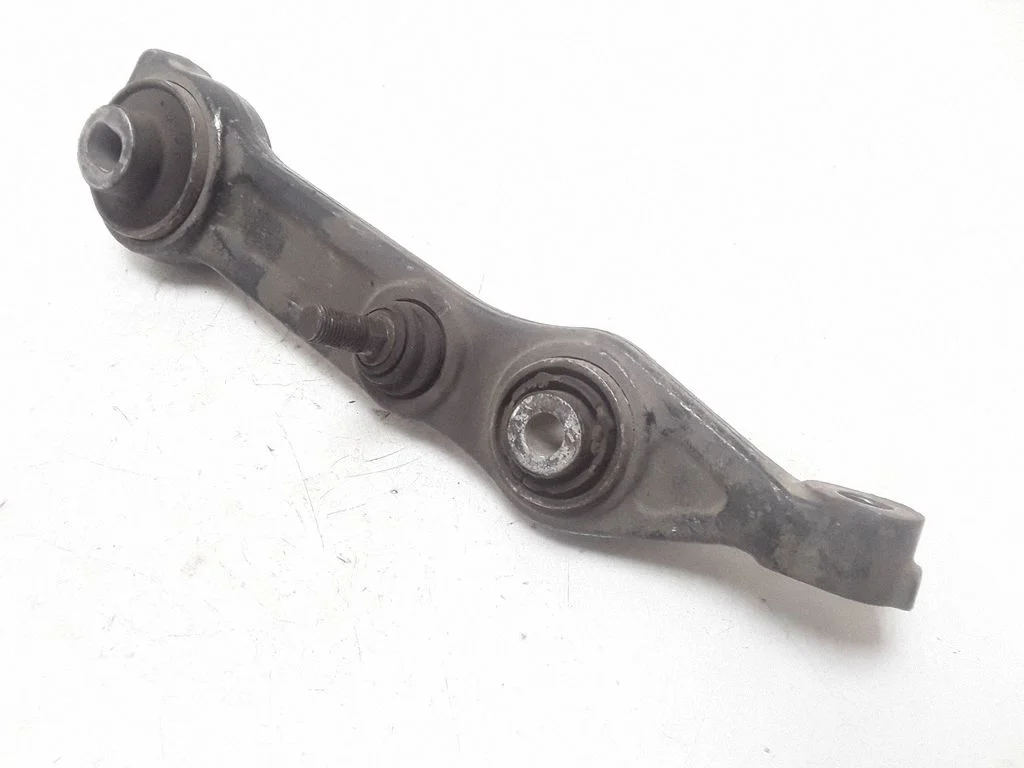 Front lower control arm/wishbone – Mercedes-Benz E-Class W211 (2002-2009)