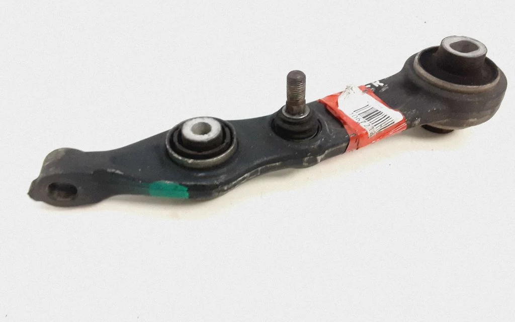 Front lower control arm/wishbone – Mercedes-Benz E-Class W211 (2002-2009)