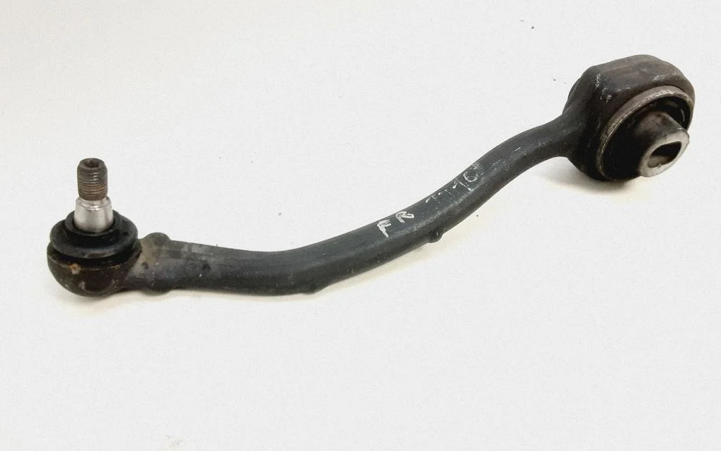 Front lower control arm/wishbone – Mercedes-Benz E-Class W211 (2002-2009)