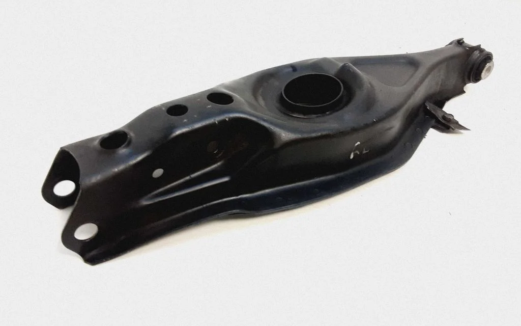 Front lower control arm/wishbone – Mercedes-Benz E-Class W210 (1995-2002)