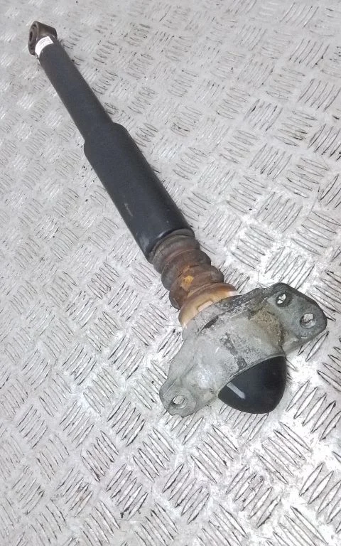 Tagumine amortisaator 561512011E