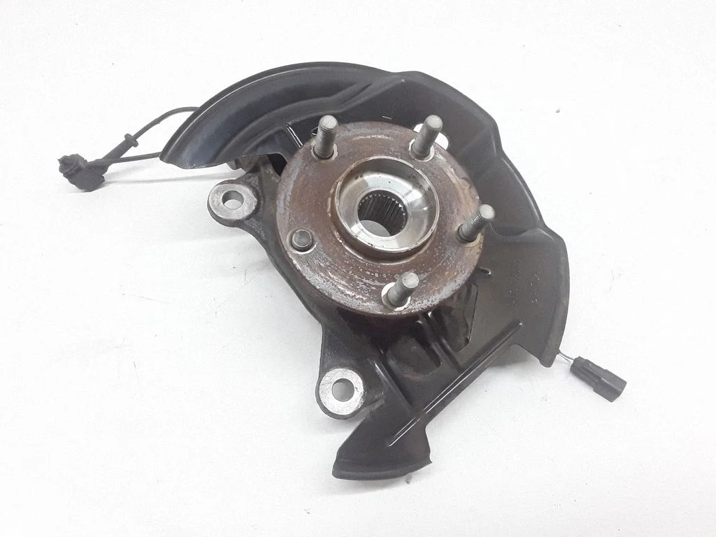 Front wheel hub – front left