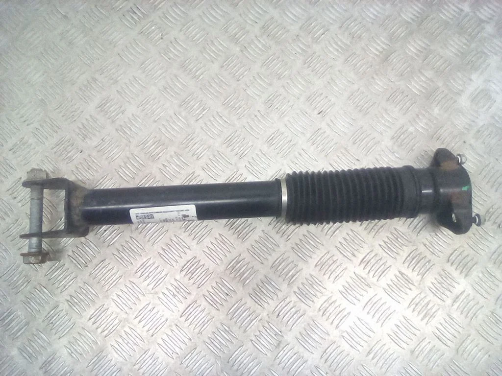 Rear shock absorber/damper – rear right