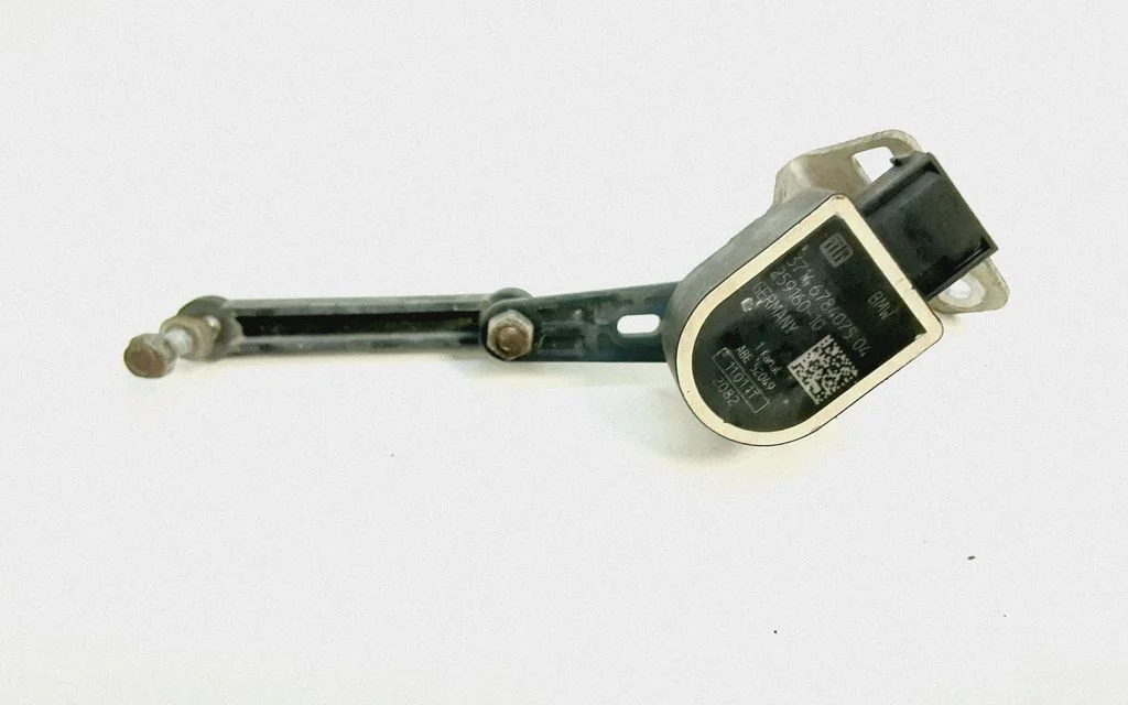 Headlight/headlamp level sensor – BMW 7 Series F01 F02 F03 F04 (2008-2016)