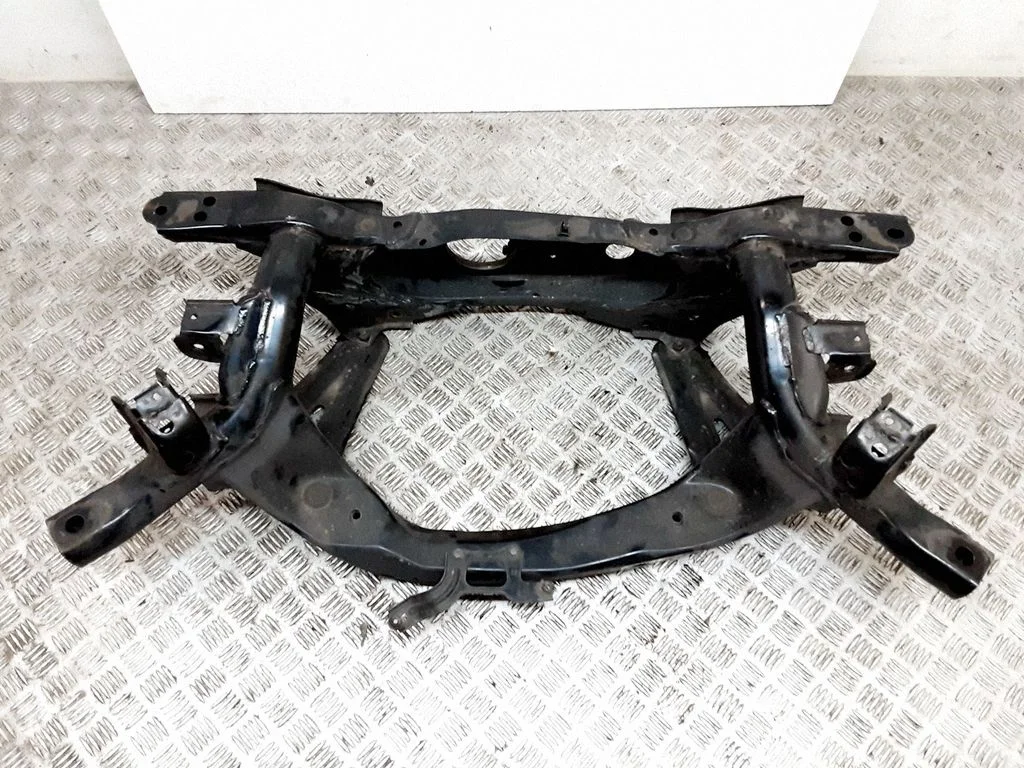 Rear subframe – Toyota RAV 4 (XA40) (2012-2018)