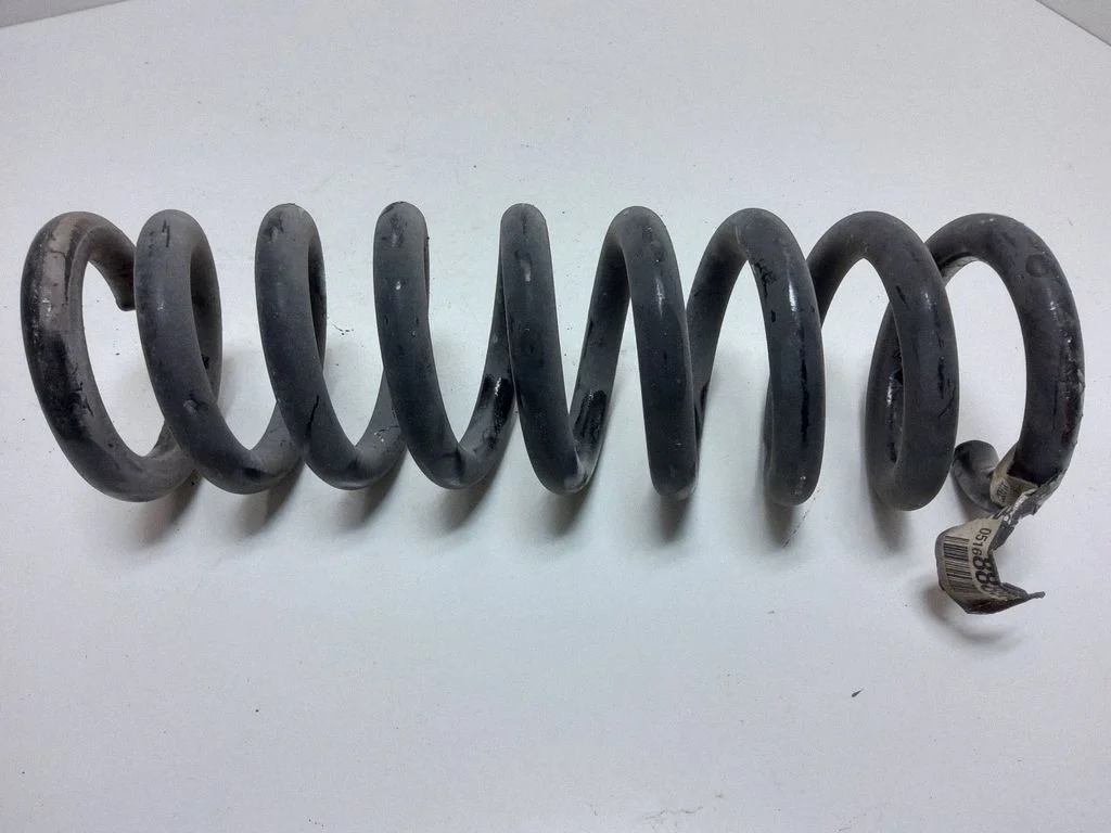 Rear coil spring 05168889AA