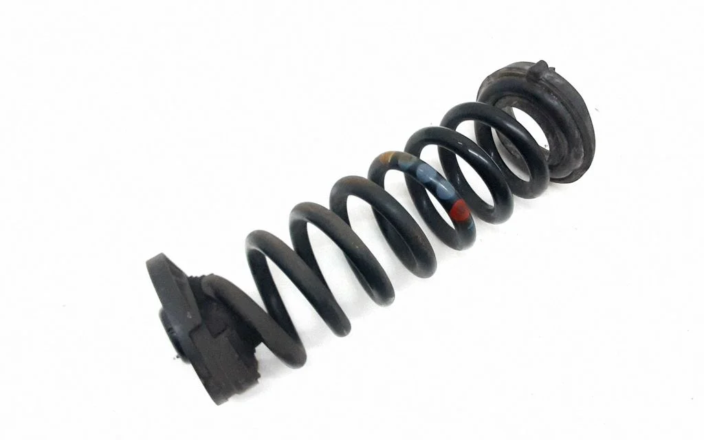 Rear coil spring – Mercedes-Benz C-Class W205 (2014-2021)