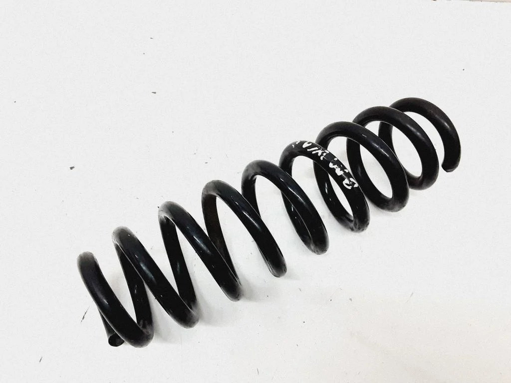 Rear coil spring – BMW 1 Series E81 E87 (2004-2011)