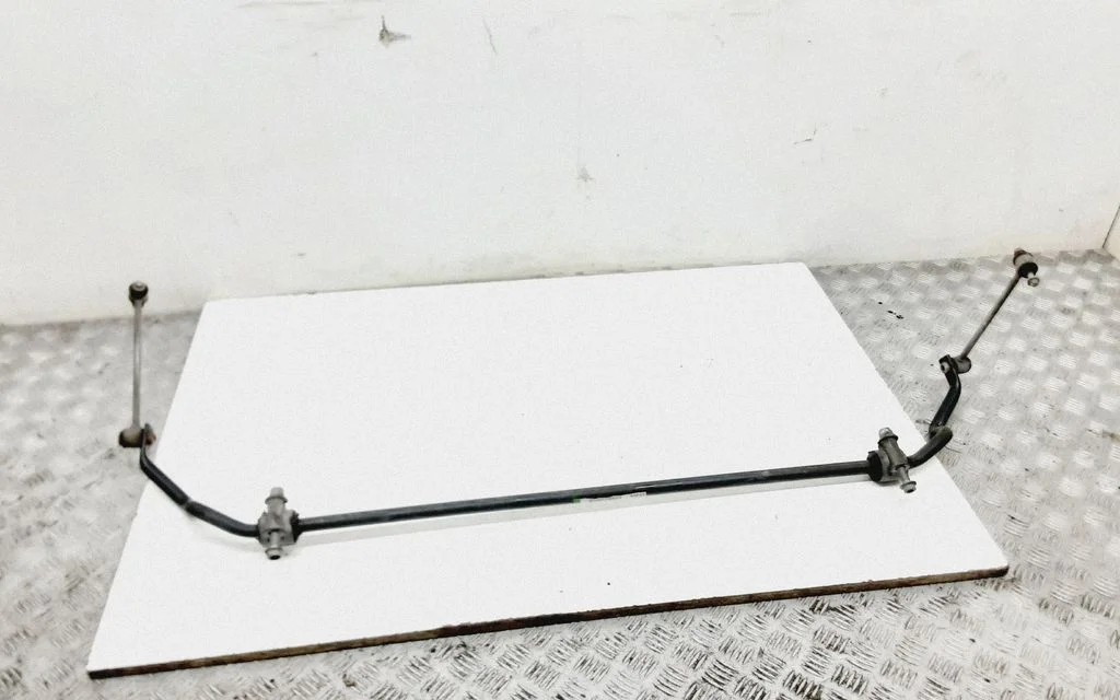 Tagumine stabilisaator – Mercedes-Benz C-klass W205 (2014-2021)