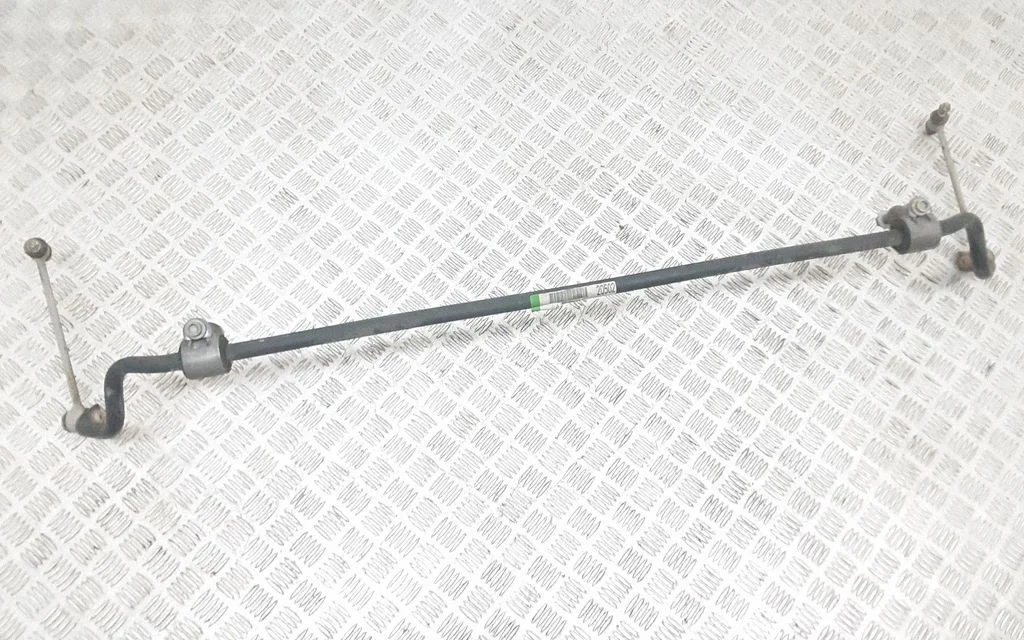 Tagumine stabilisaator – Mercedes-Benz C-klass W205 (2014-2021)