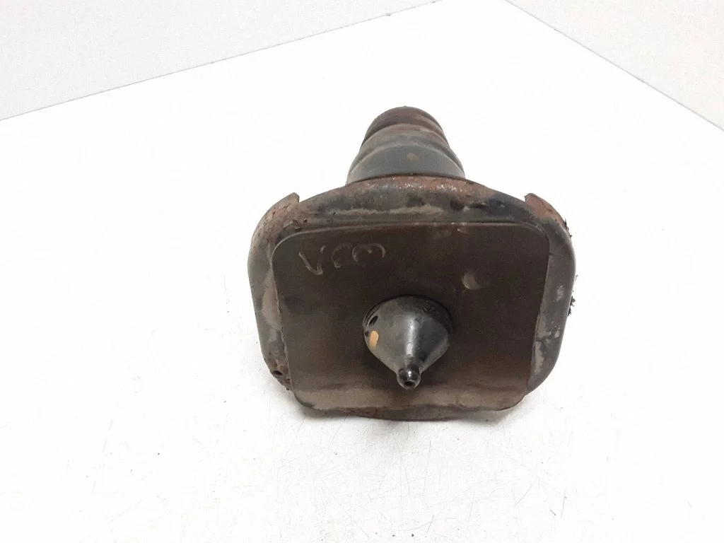 Rear coil spring rubber mount – Volvo S60 (2011-2013)
