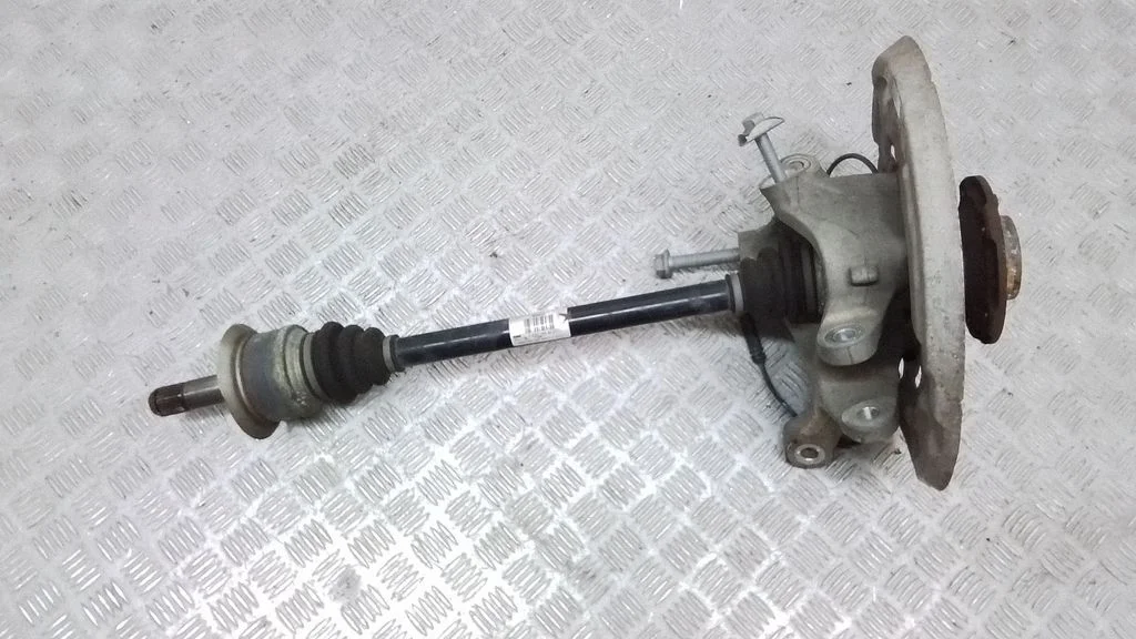 Rear wheel hub 7630183