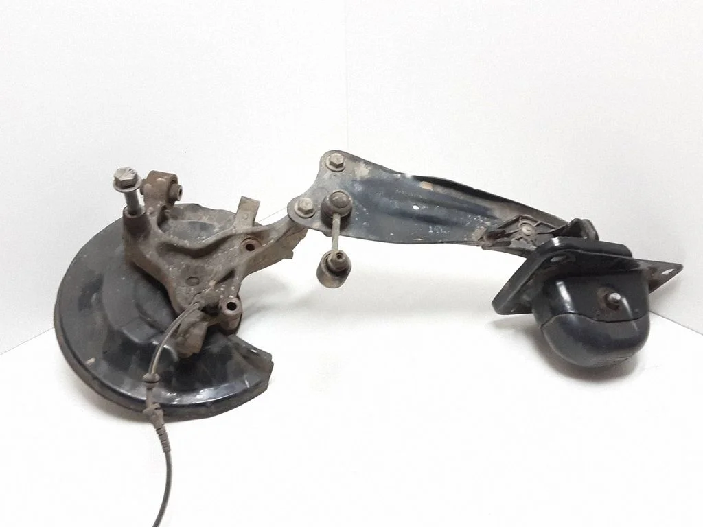 Tagumine rumm 1K0505226H