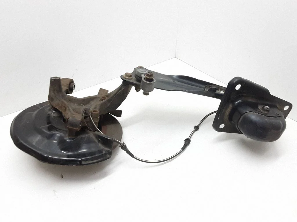 Tagumine rumm 1K0505226H
