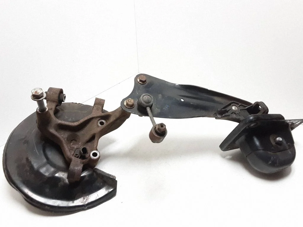 Tagumine rumm 1K0505226H