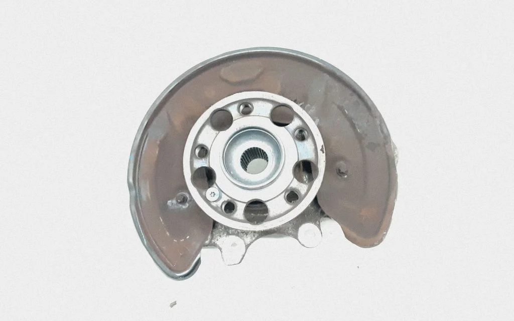 Rear wheel hub – rear right