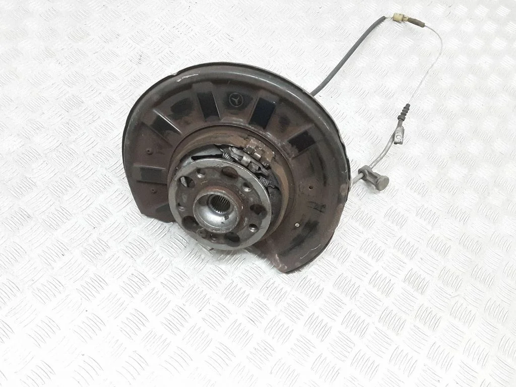 Tagumine rumm A2123502208