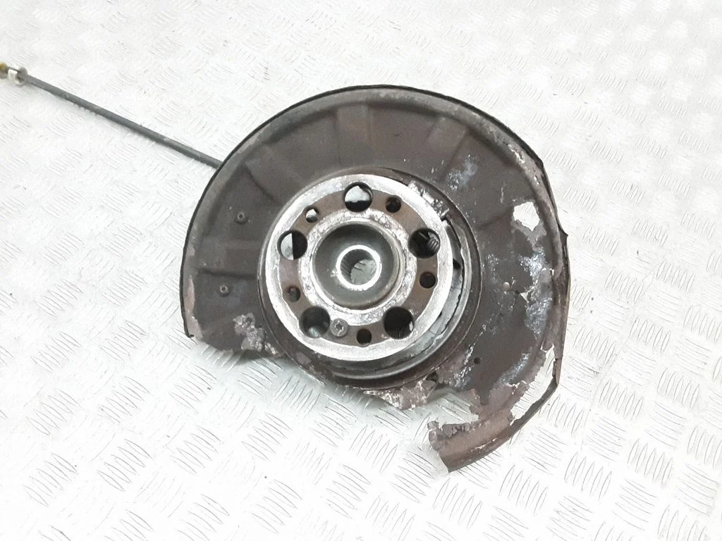 Tagumine rumm A2123502208
