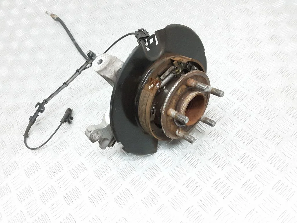 Rear wheel hub – rear right